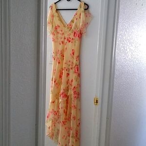 Elegant floral dress, size small,